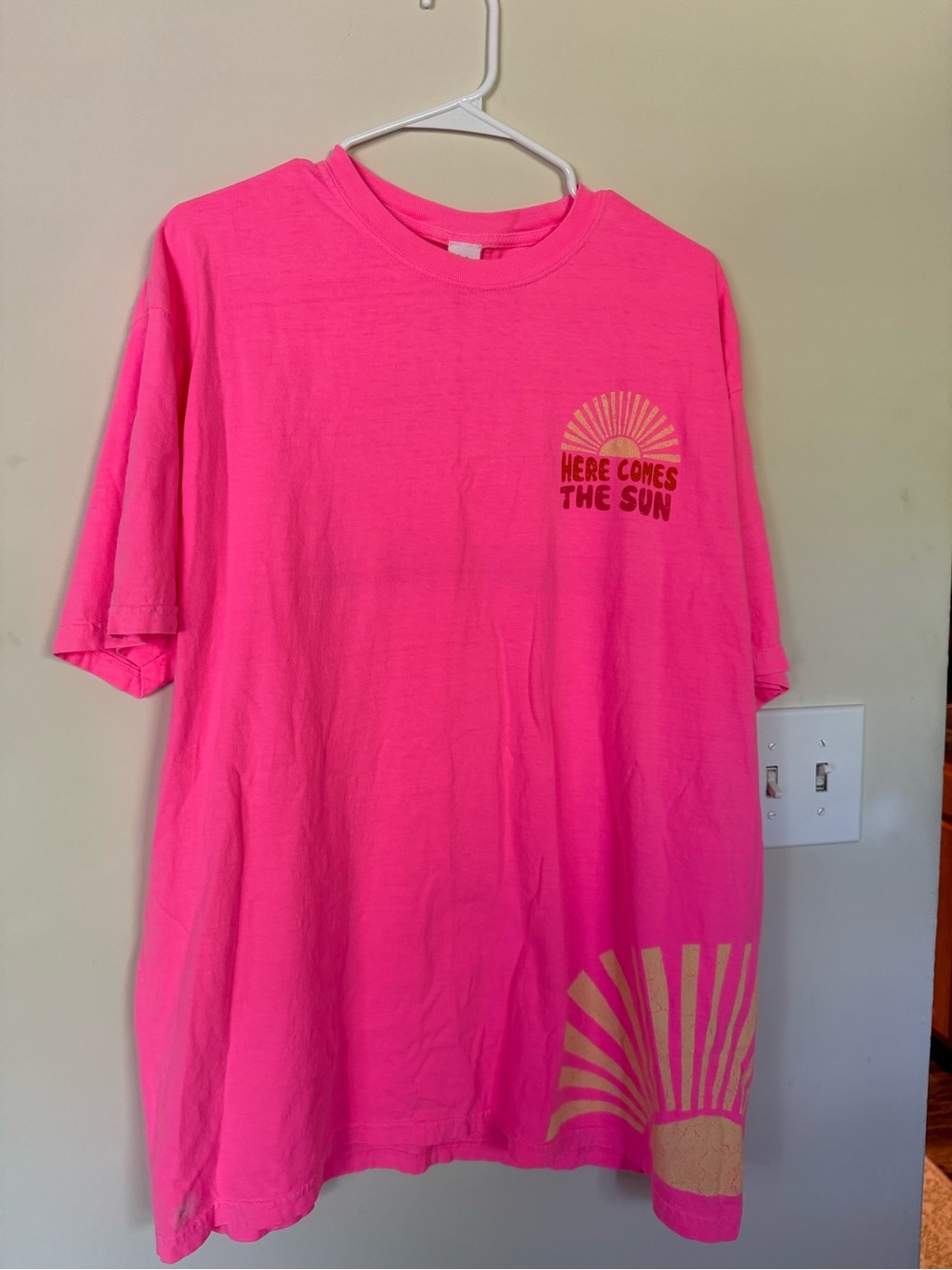 Here Comes The Sun Short Sleeve Tee - Hot Pink